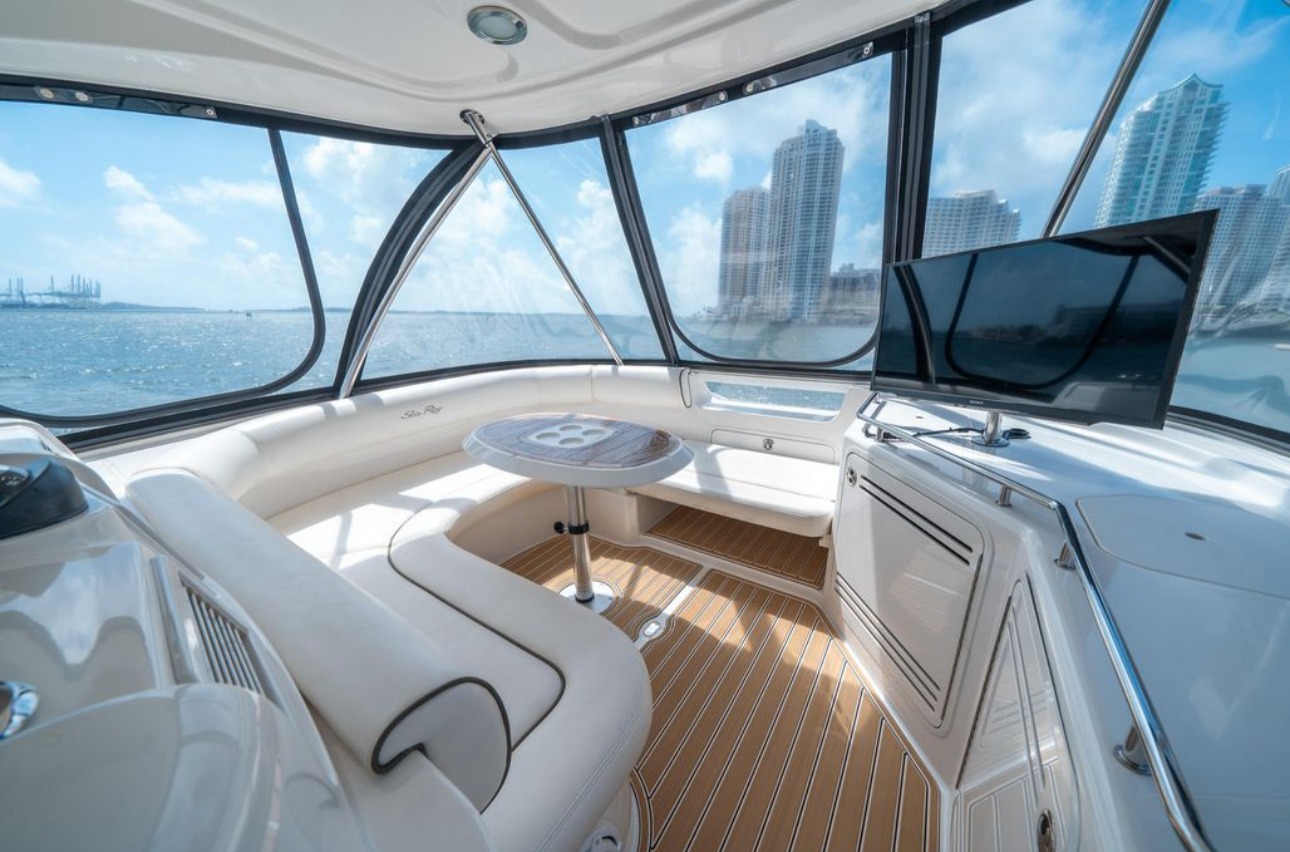 Sly Fox flybridge